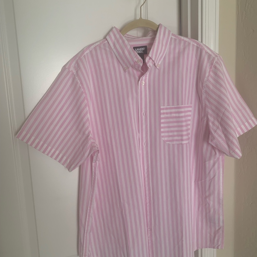 Lands' End Pink and White Button-Up Shirt with Short Sleeves Size Large